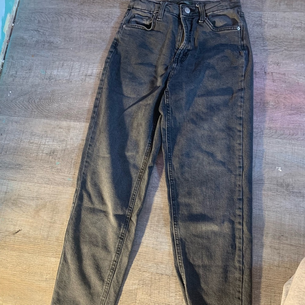 Gray straight jean, size 0